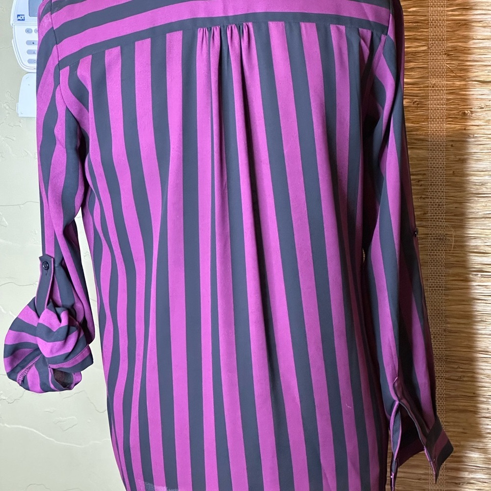 Pleione wrap blouse - Picture 3 of 8